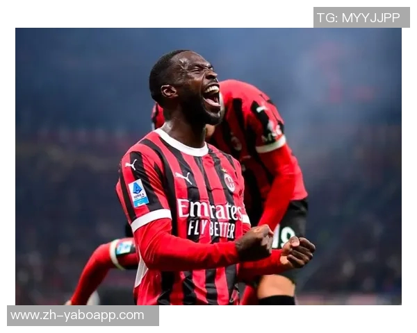 米兰队员莱奥托莫里单独训练普利西奇拉比奥特积极康复中