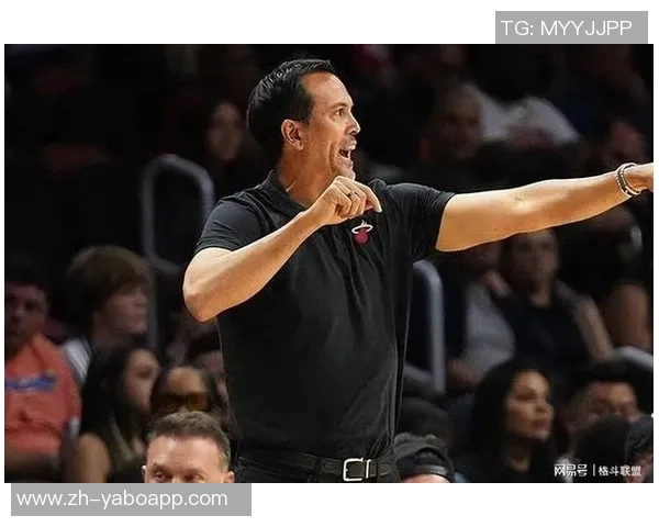 阿德巴约称赞约维奇精神状态出色期待为他赢得胜利