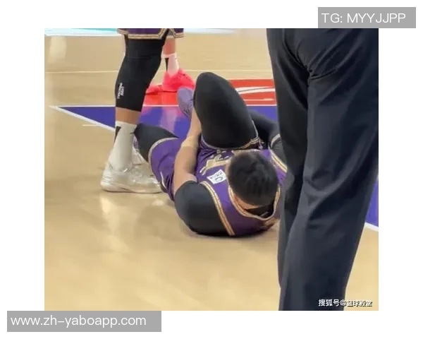 沈梓捷复出后再次崴脚记者称脚踝问题不严重未去医院检查